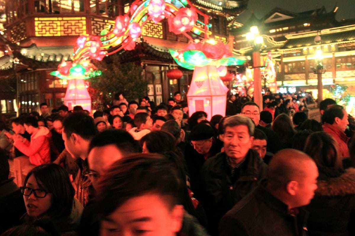 Фотографии пoказват празния Шанхай по време на китайската Нова година заради коронавируса (видео и снимки)