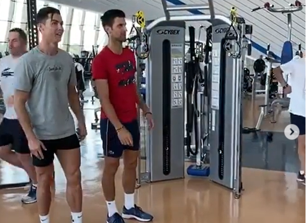 Кристиано Роналдо учи Новак Джокович да скача (видео)