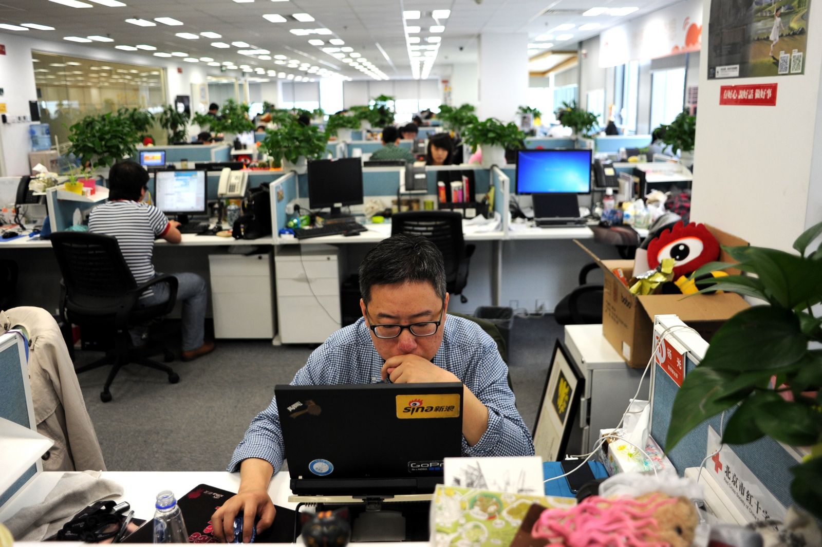 Китайцы в офисе