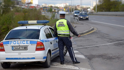 Шофьор карал със 194 км/час по АМ &#8220;Тракия&#8221;, заснеха камери на Пътна полиция